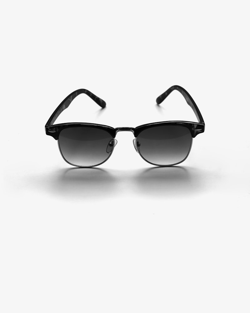 Óculos de Sol Quadrado Acetato Preto